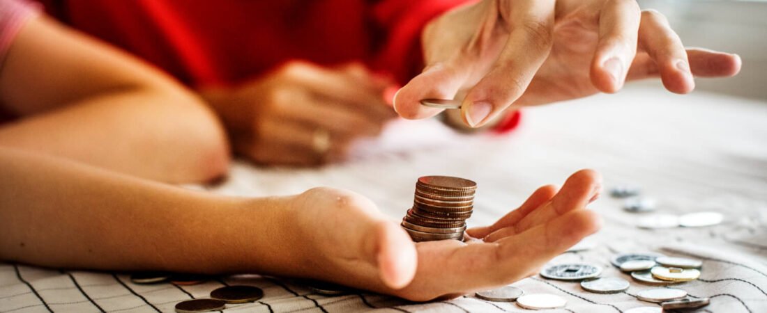 כיצד כסף משפיע על החלטות משפחתיות?